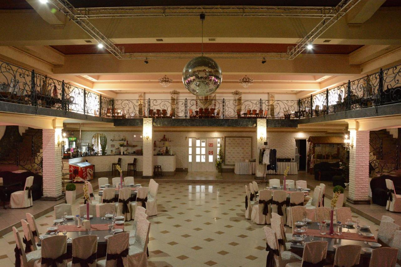 Illara Spa Hotel Irshava Luaran gambar