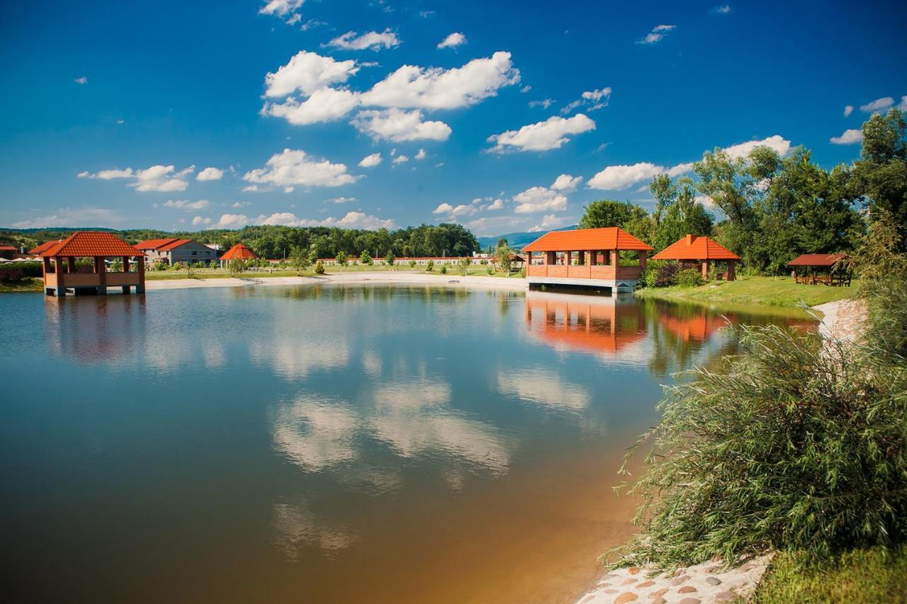Illara Spa Hotel Irshava Luaran gambar